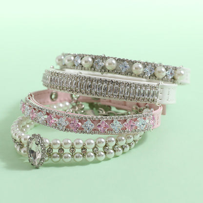 Halsband mit Strass und Perlen